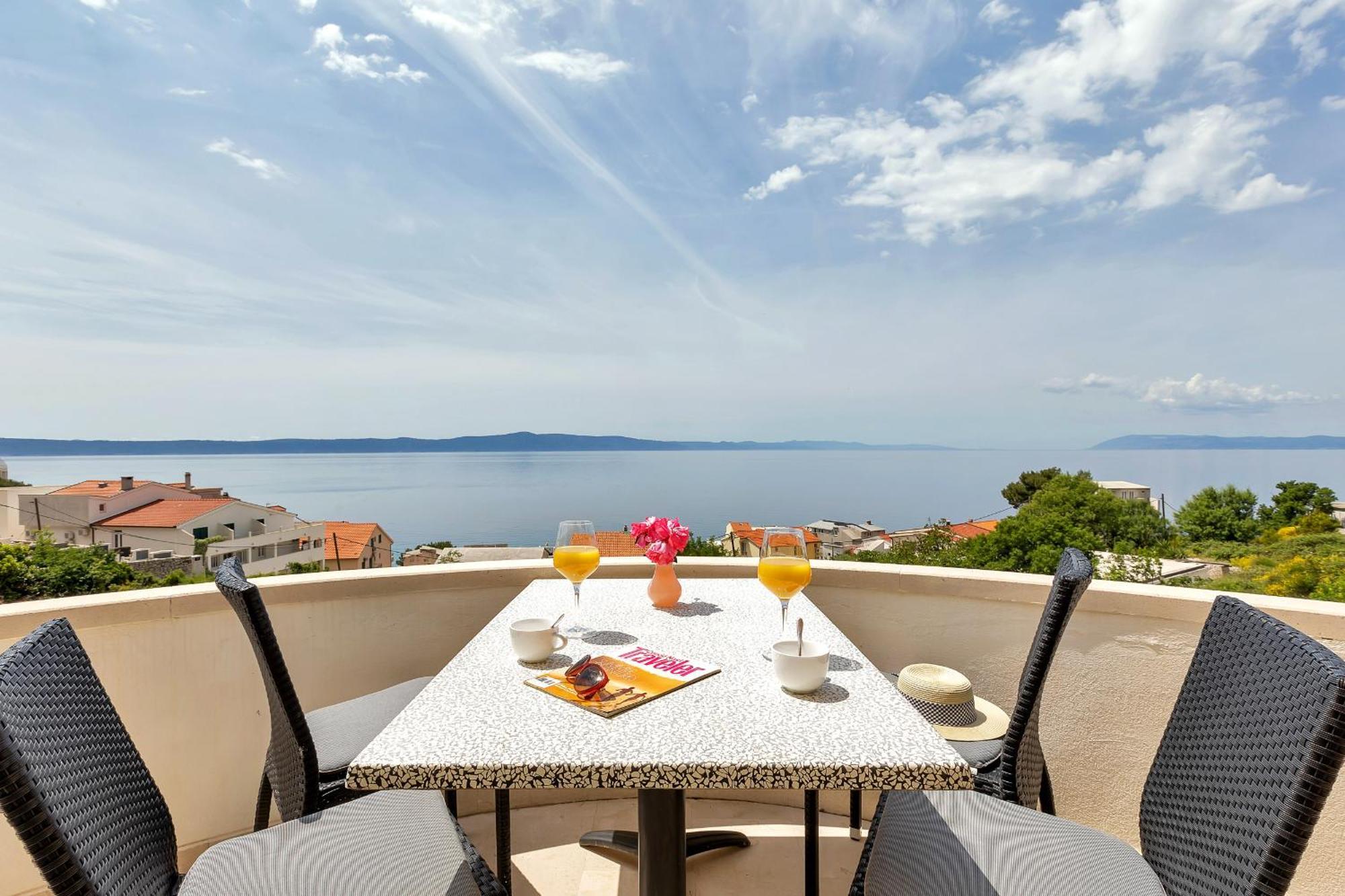 Grand View Apartments Drasnice Luaran gambar