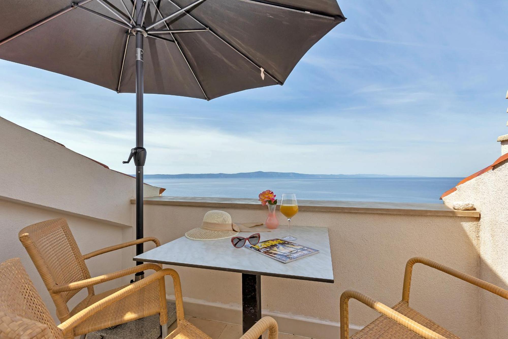 Grand View Apartments Drasnice Luaran gambar