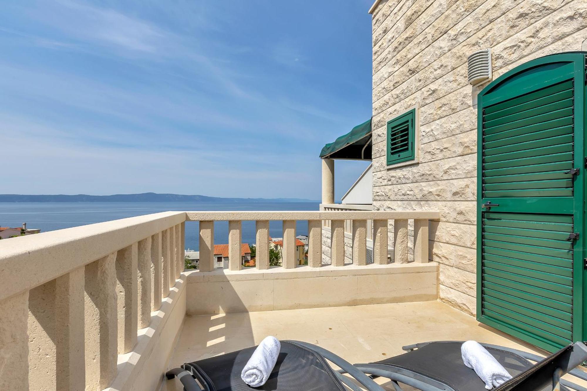 Grand View Apartments Drasnice Luaran gambar