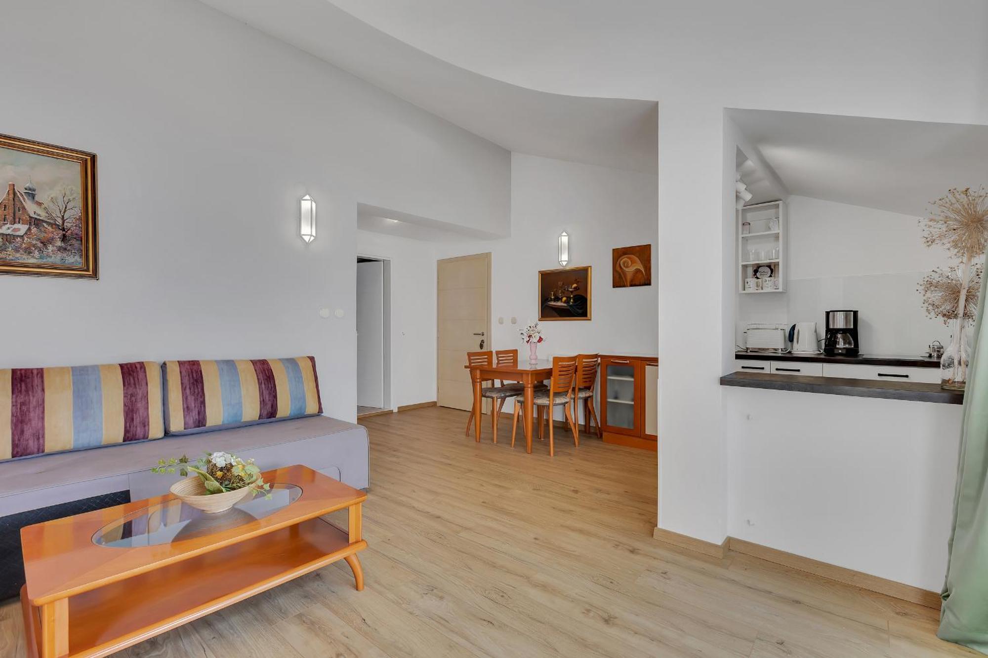 Grand View Apartments Drasnice Luaran gambar